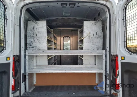 2015 Ford Transit T-250 из США, поврежденный, VIN 1FTNR1CM9FKB06153